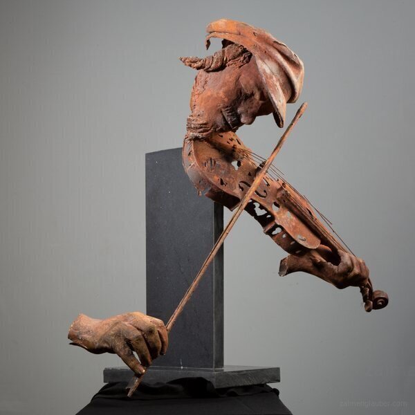 Fiddler of Kiev detail 3
